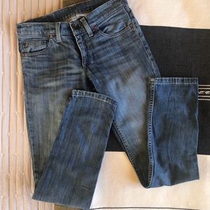 Levi’s Straight Leg Jeans